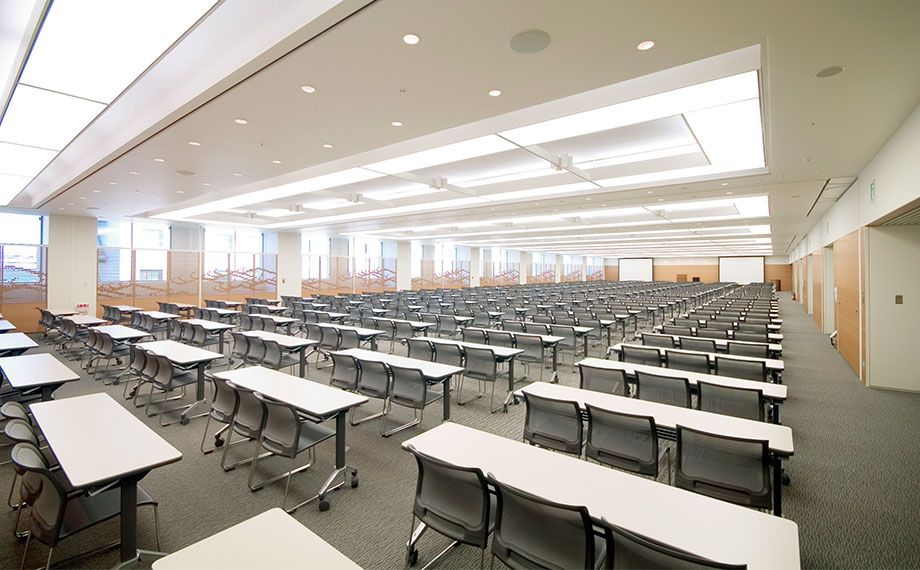 4F EAST HALL/WEST HALL
